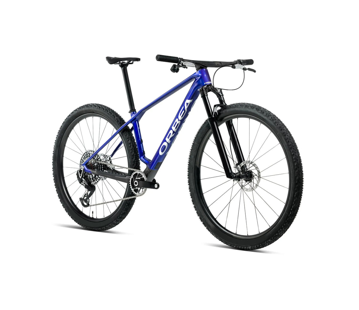 T218TTCC-F8-FRONT-ALMA_MLTD